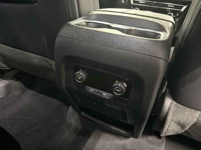 New 2026 Chevrolet Traverse LT w/ Driver Confidence Package FWD image 18