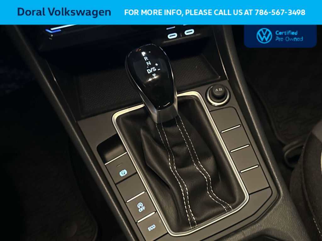 Used 2025 Volkswagen Jetta Sport image 21