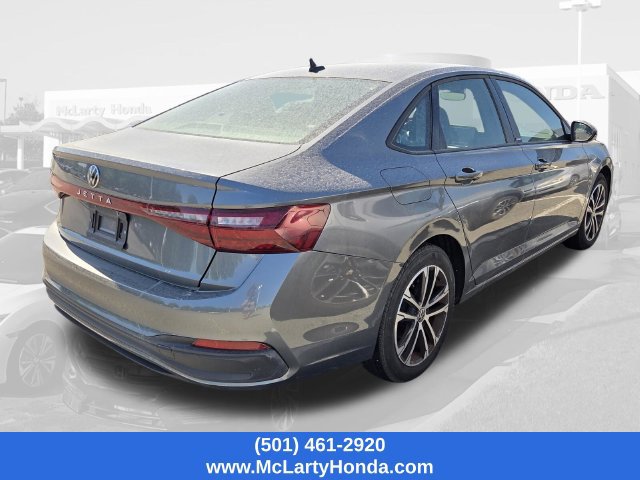Used 2025 Volkswagen Jetta Sport FWD image 5
