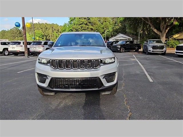 New 2025 Jeep Grand Cherokee Laredo X image 20