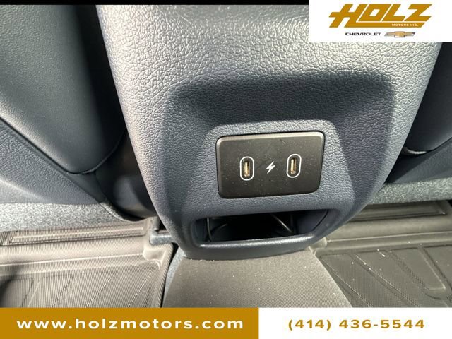 Used 2025 Hyundai Venue Limited image 21