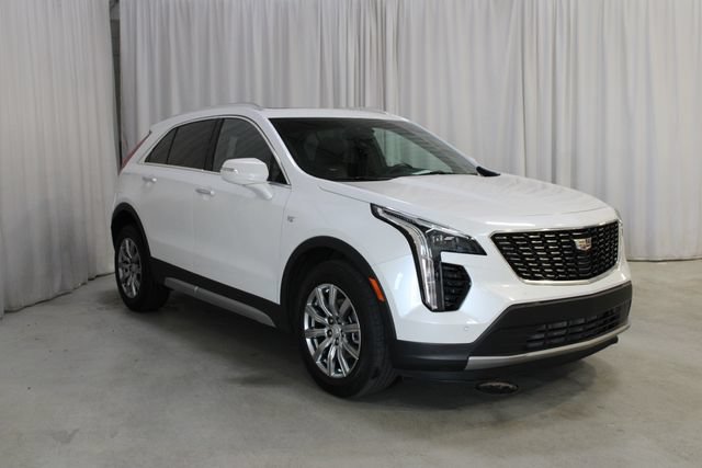 Used 2023 Cadillac XT4 Premium Luxury w/ Cold Weather Package FWD image 29