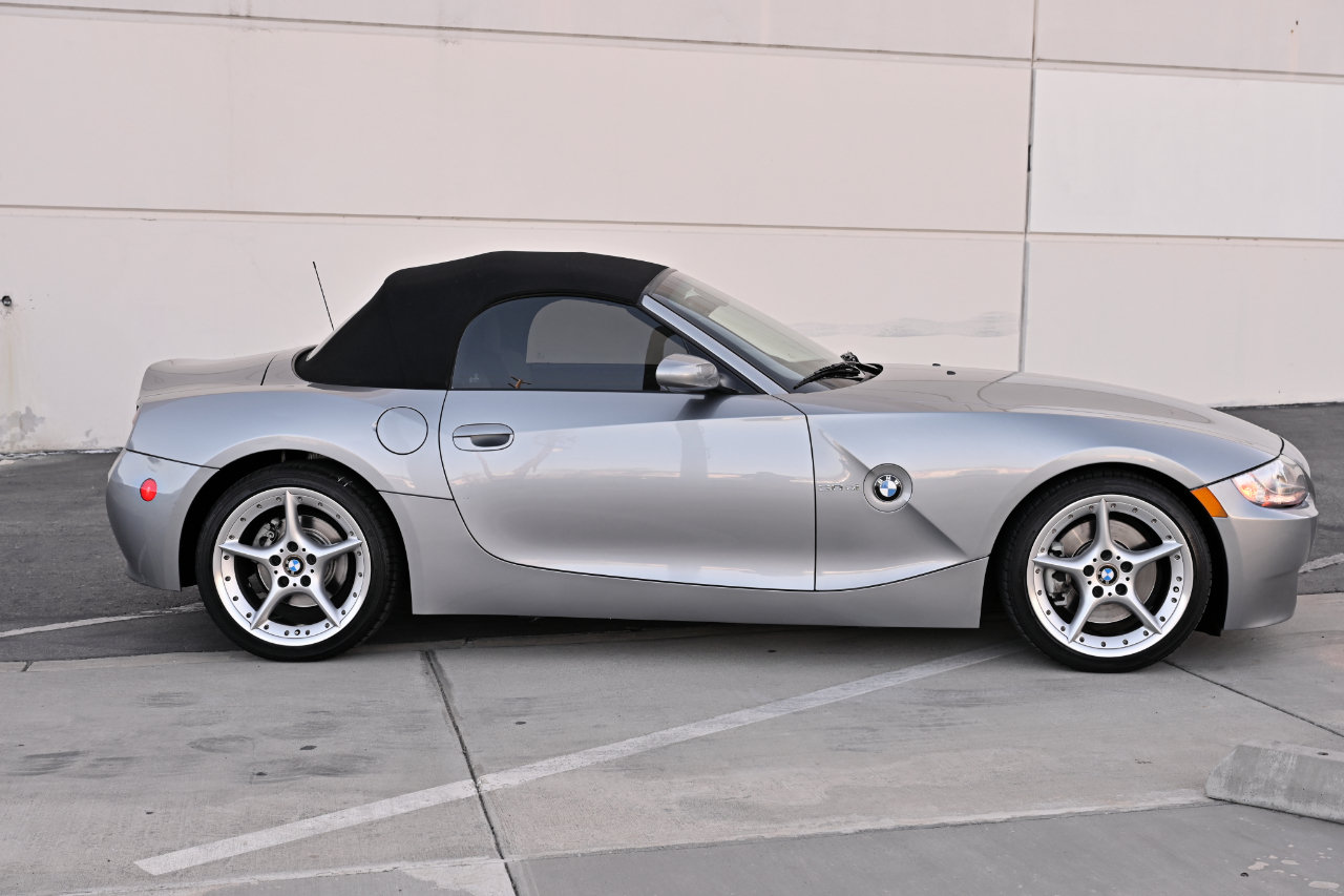 Used 2006 BMW Z4 3.0si RWD image 12