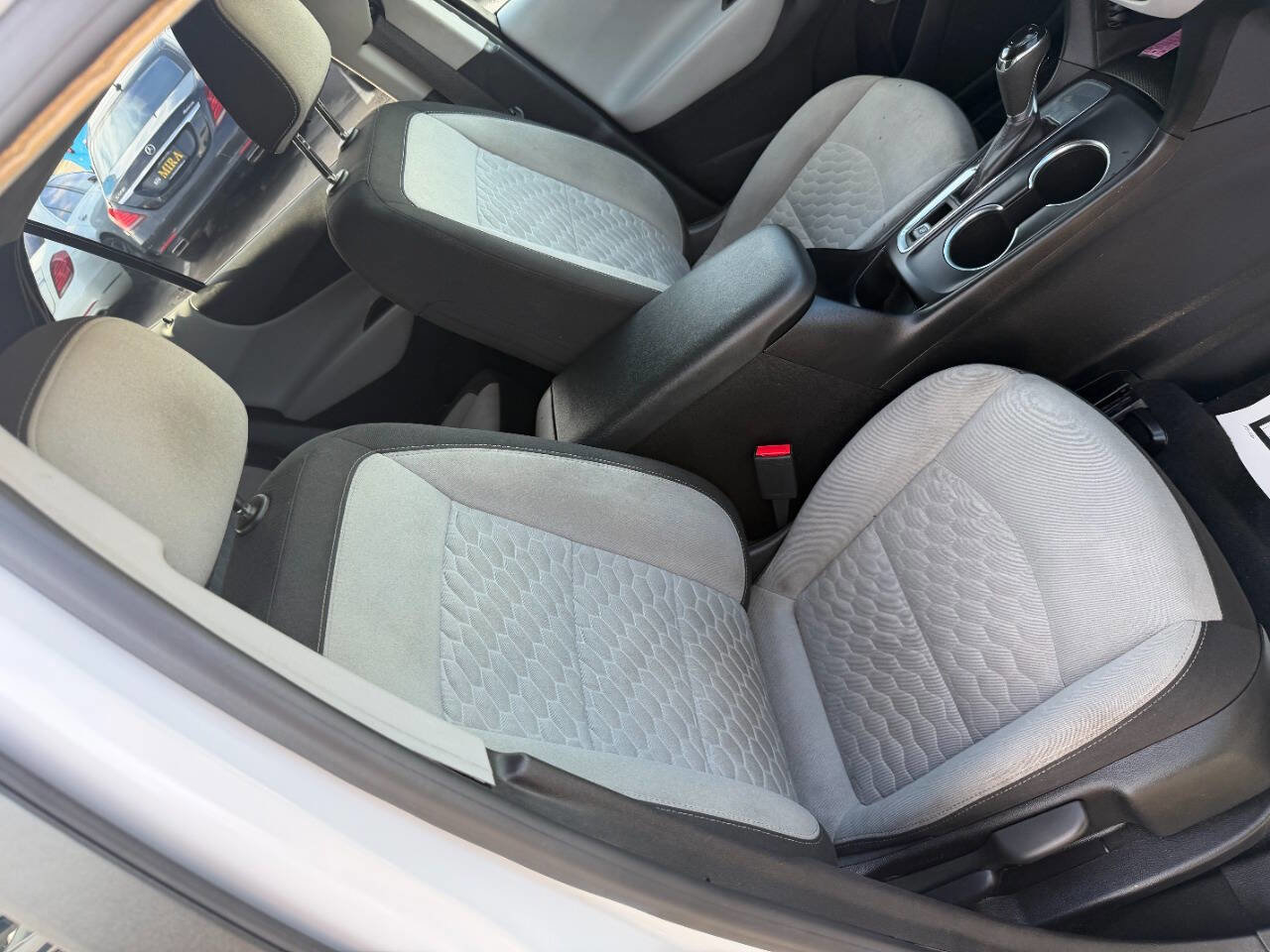 Used 2021 Chevrolet Equinox LT FWD image 27