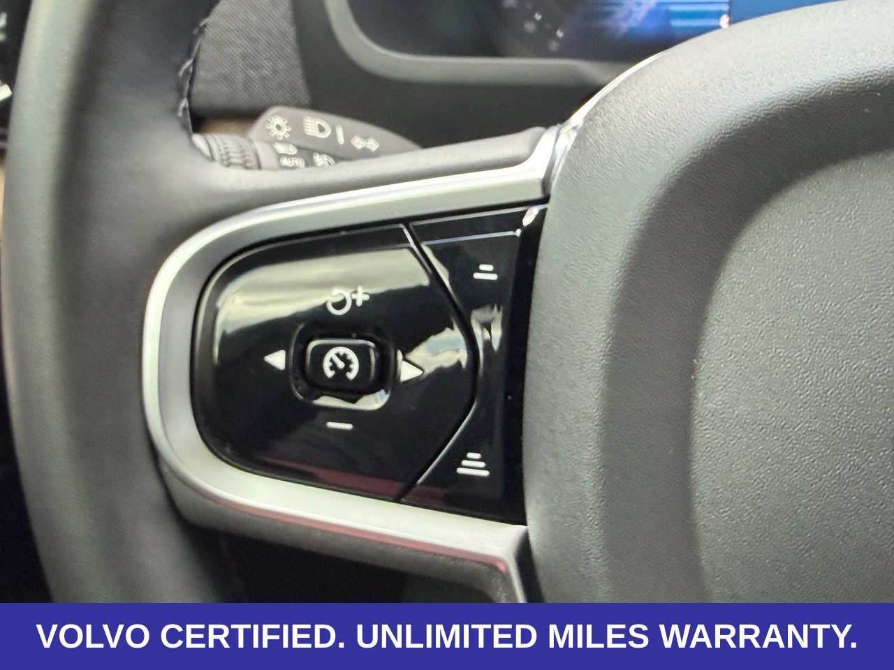 Certified 2025 Volvo XC90 B5 Core AWD/4WD image 19