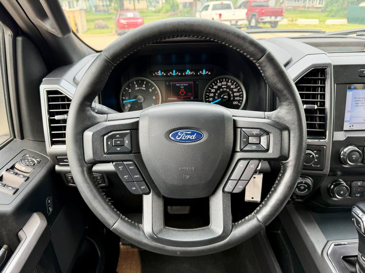Used 2019 Ford F150 XLT w/ Equipment Group 302A Luxury AWD/4WD image 19