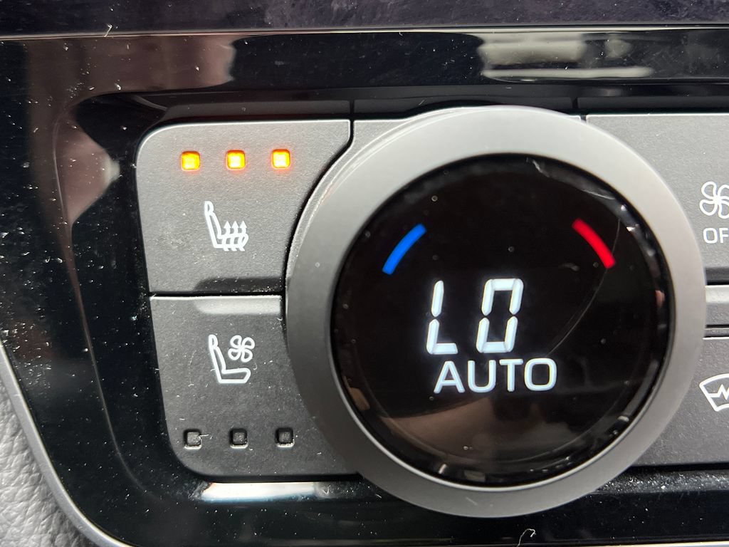 Used 2024 Toyota Grand Highlander AWD Hybrid image 31