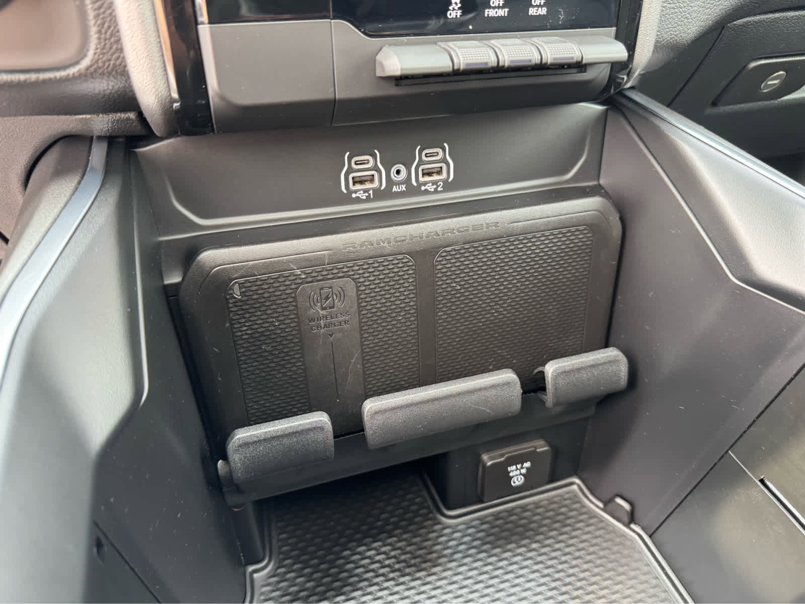 Used 2025 RAM 1500 Big Horn image 30