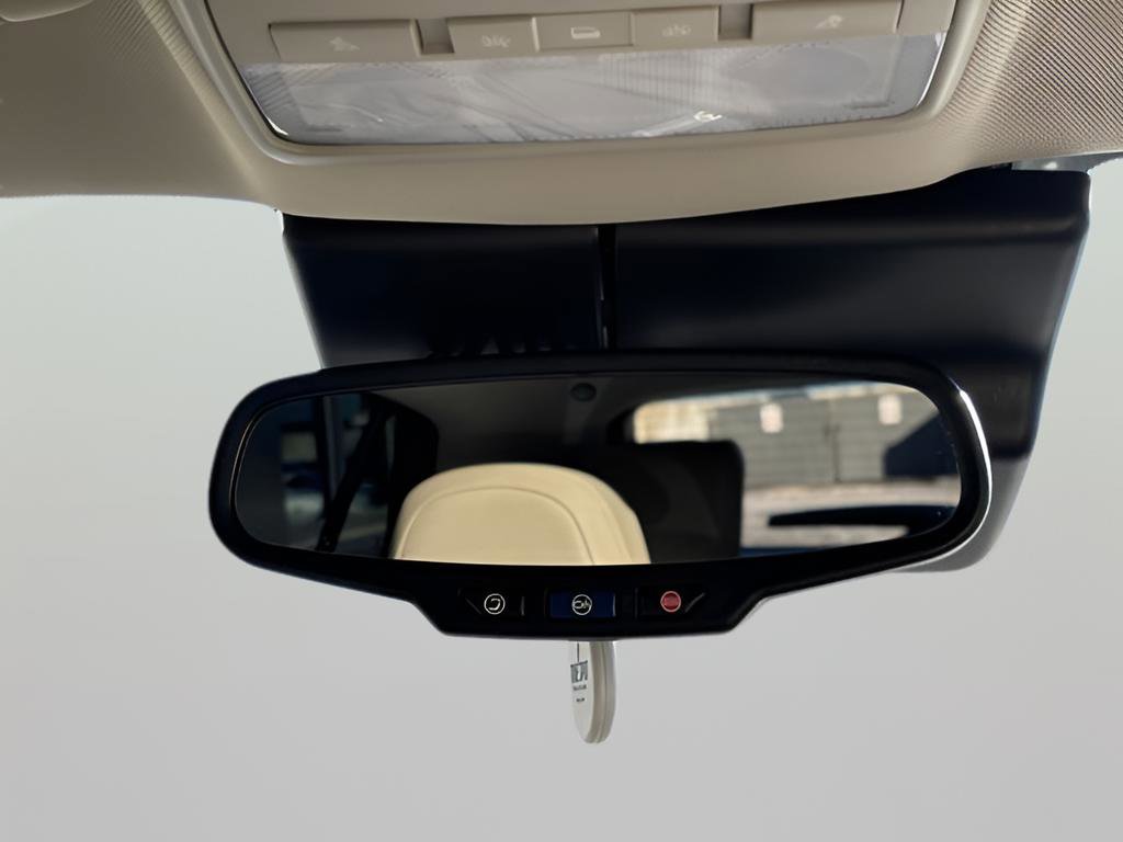 Used 2017 Buick Encore Premium w/ Experience Buick Package image 37