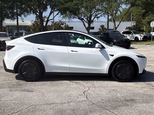 Used 2026 Tesla Model Y 2WD image 2