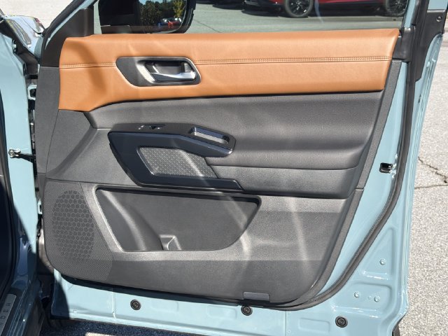 New 2026 Nissan Pathfinder Platinum AWD/4WD image 16