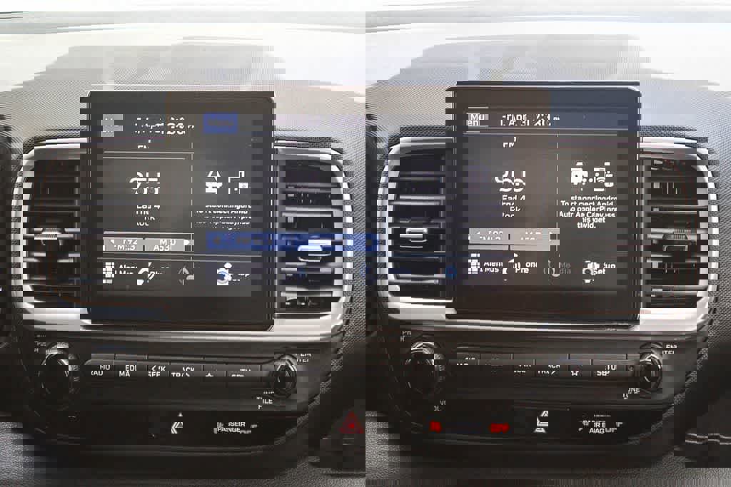 Used 2022 Hyundai Venue SE image 13