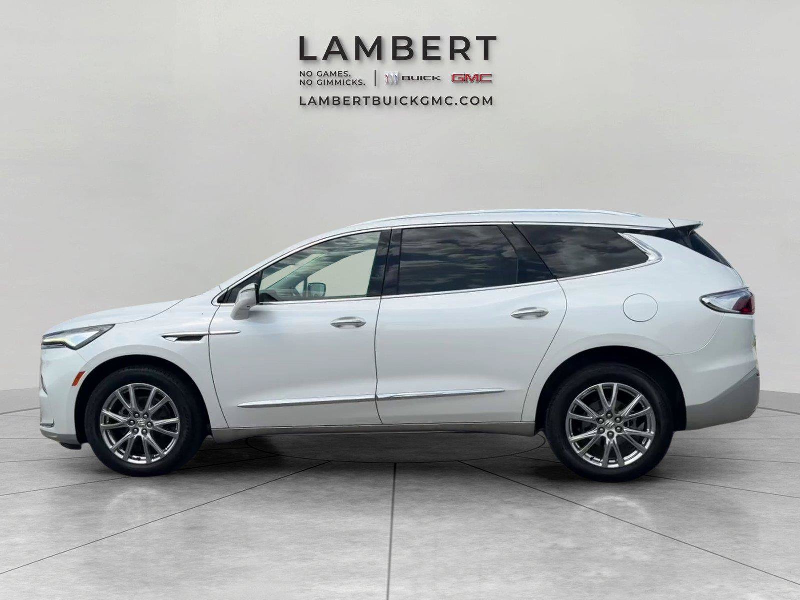 Used 2023 Buick Enclave Premium w/ Experience Buick Package AWD/4WD image 2