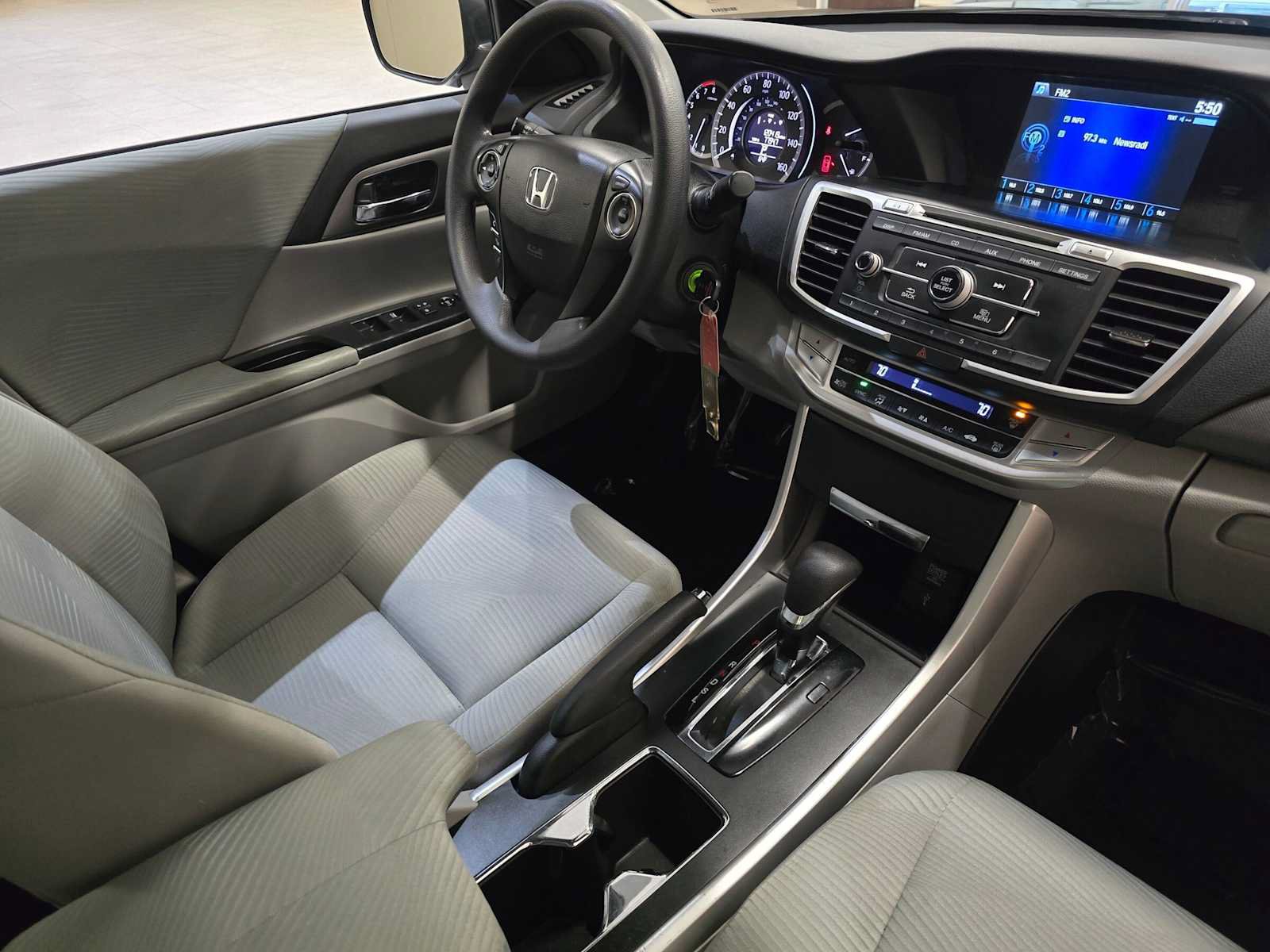 Used 2014 Honda Accord LX image 29