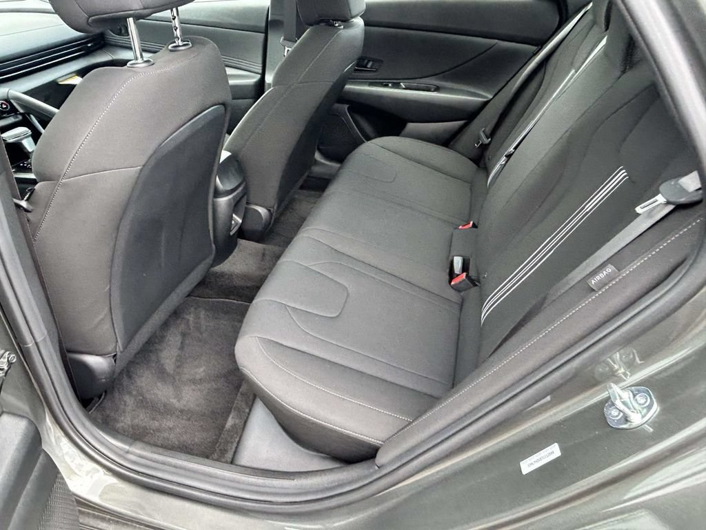 Certified 2026 Hyundai Elantra Sport FWD image 8