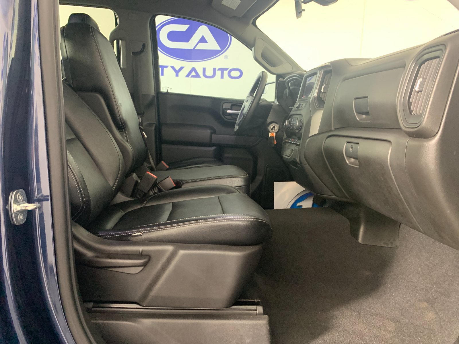 Used 2022 Chevrolet Silverado 1500 Custom w/ LPO, Dark Essentials Package RWD image 34