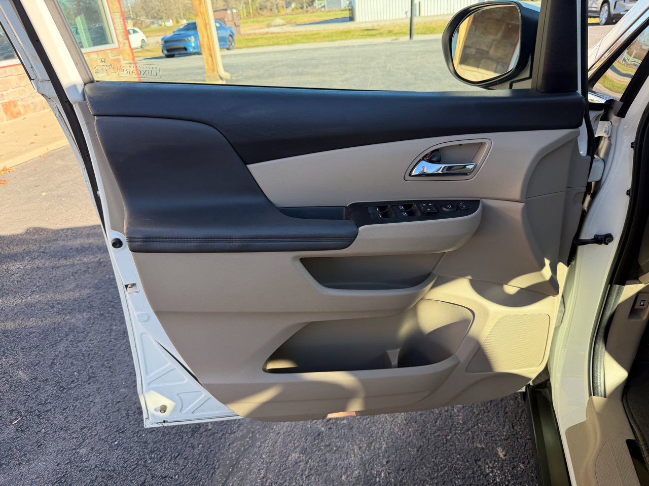 Used 2014 Honda Odyssey EX image 12