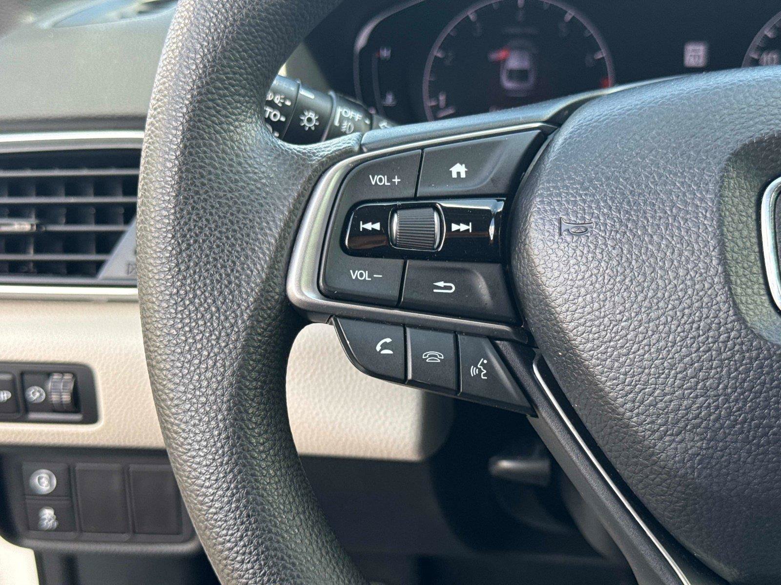 Certified 2020 Honda Accord EX image 30