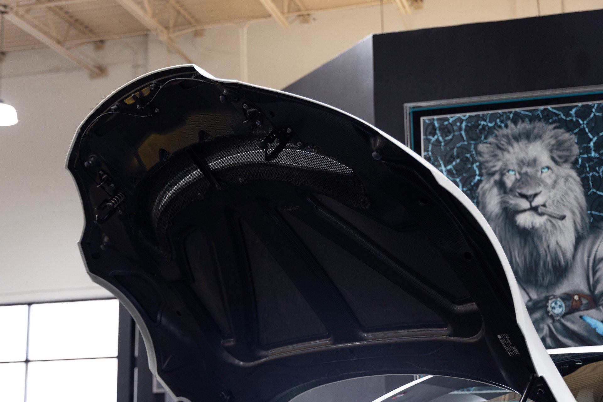 Used 2023 Aston Martin V12 Vantage image 36