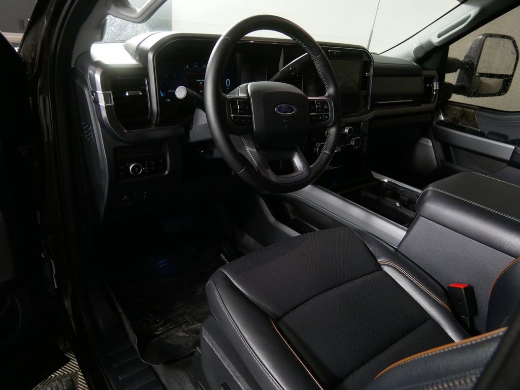 Used 2025 Ford F250 Lariat w/ Chrome Package image 11