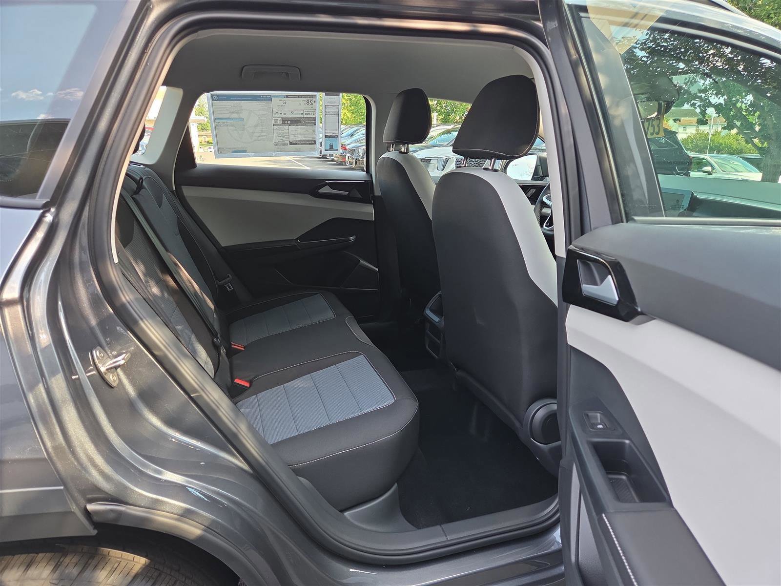 Certified 2025 Volkswagen Taos S image 30