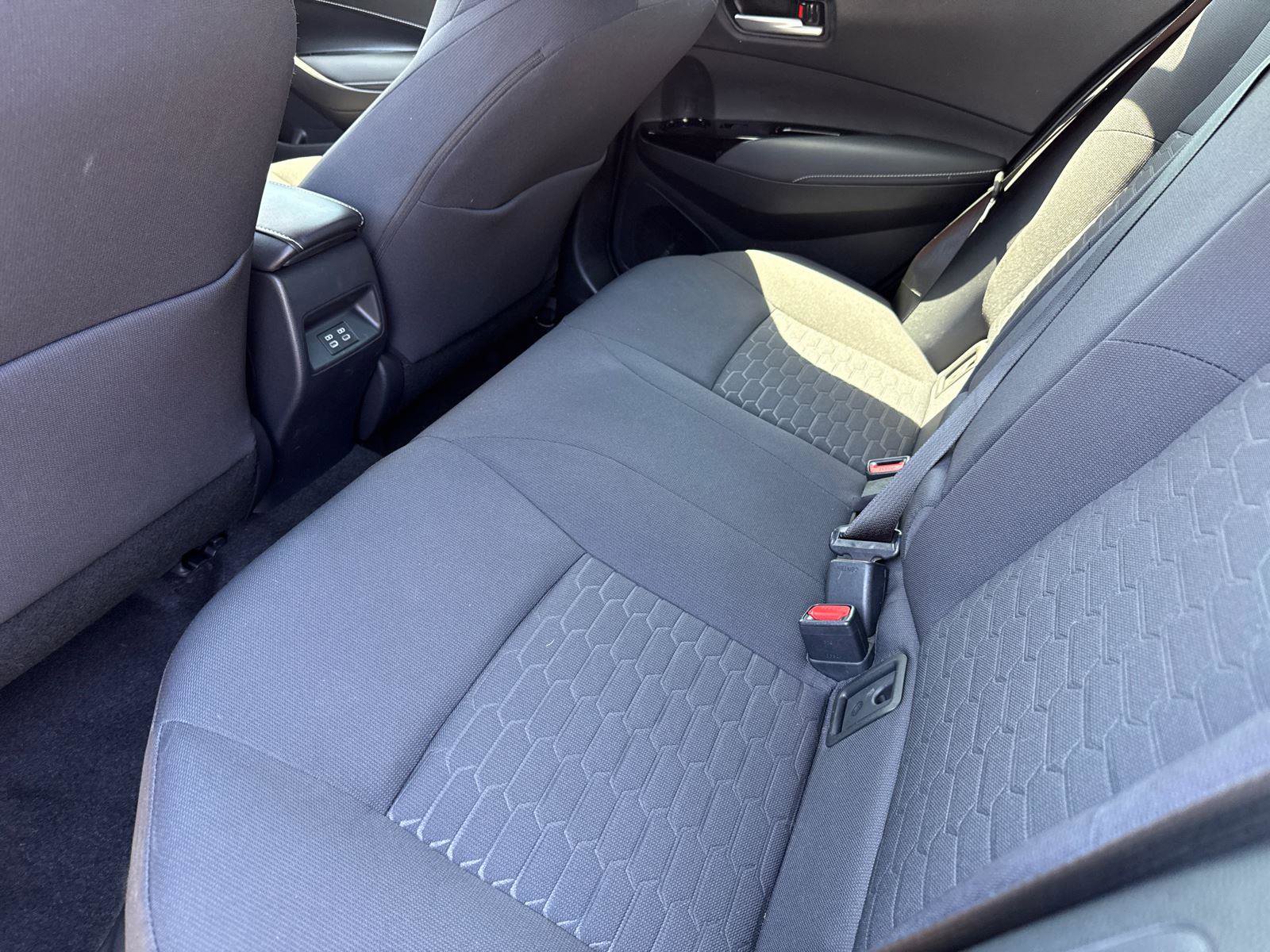 Used 2023 Toyota Corolla SE w/ SE Premium Package FWD image 23