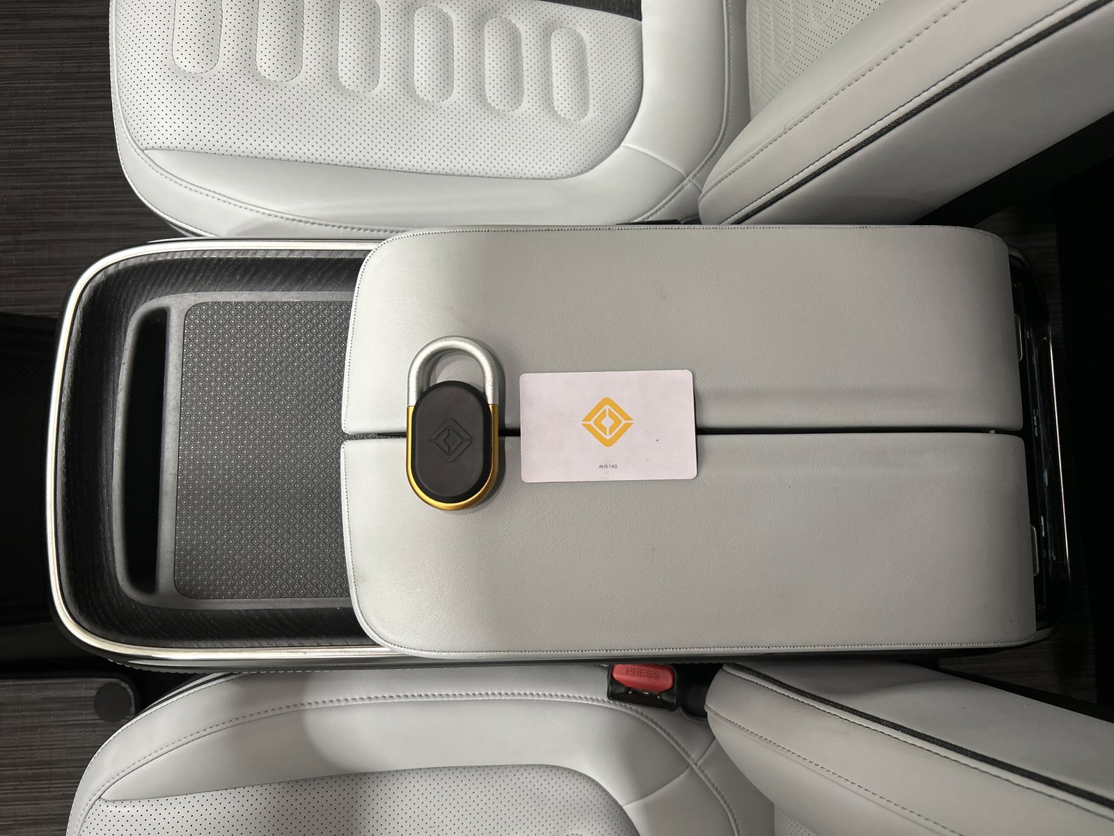 Used 2023 Rivian R1T Adventure image 29