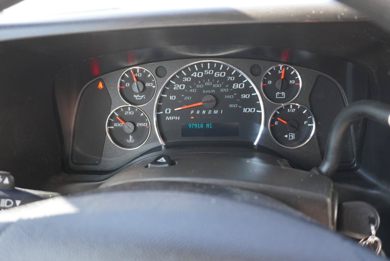 Used 2020 GMC Savana 2500 w/ Driver Convenience Package RWD image 9