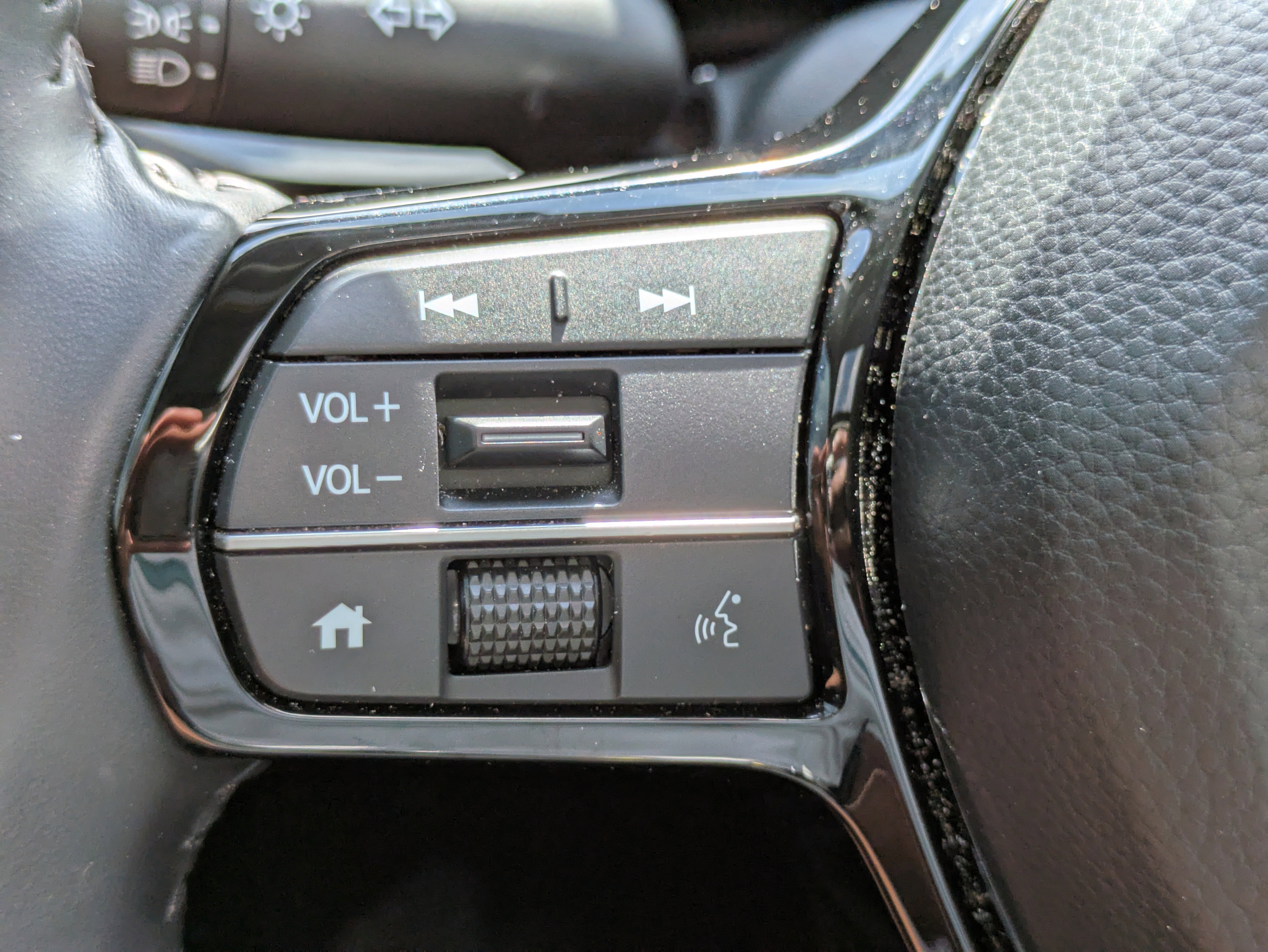 Used 2024 Honda CR-V EX-L image 32