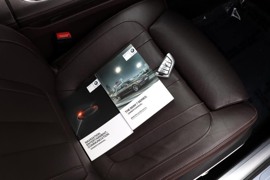 Used 2016 BMW 740i RWD image 88