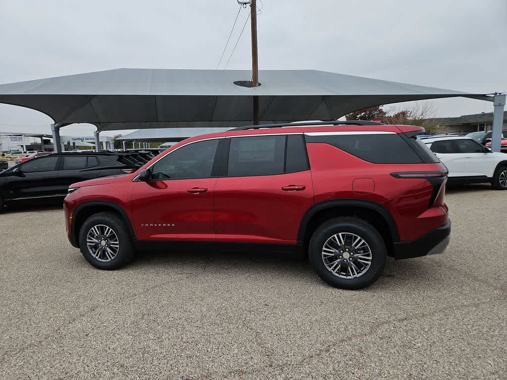 Used 2026 Chevrolet Traverse LT w/ Driver Confidence Package FWD image 5