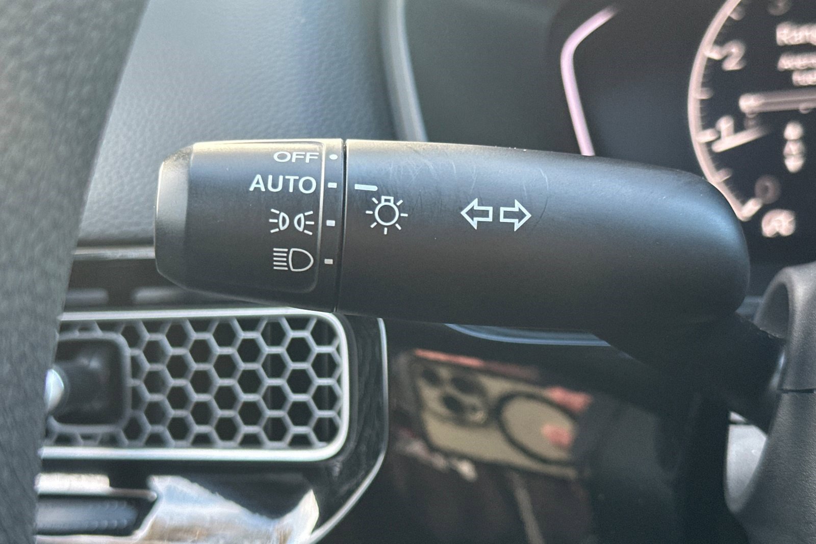 Used 2023 Honda Civic LX image 29