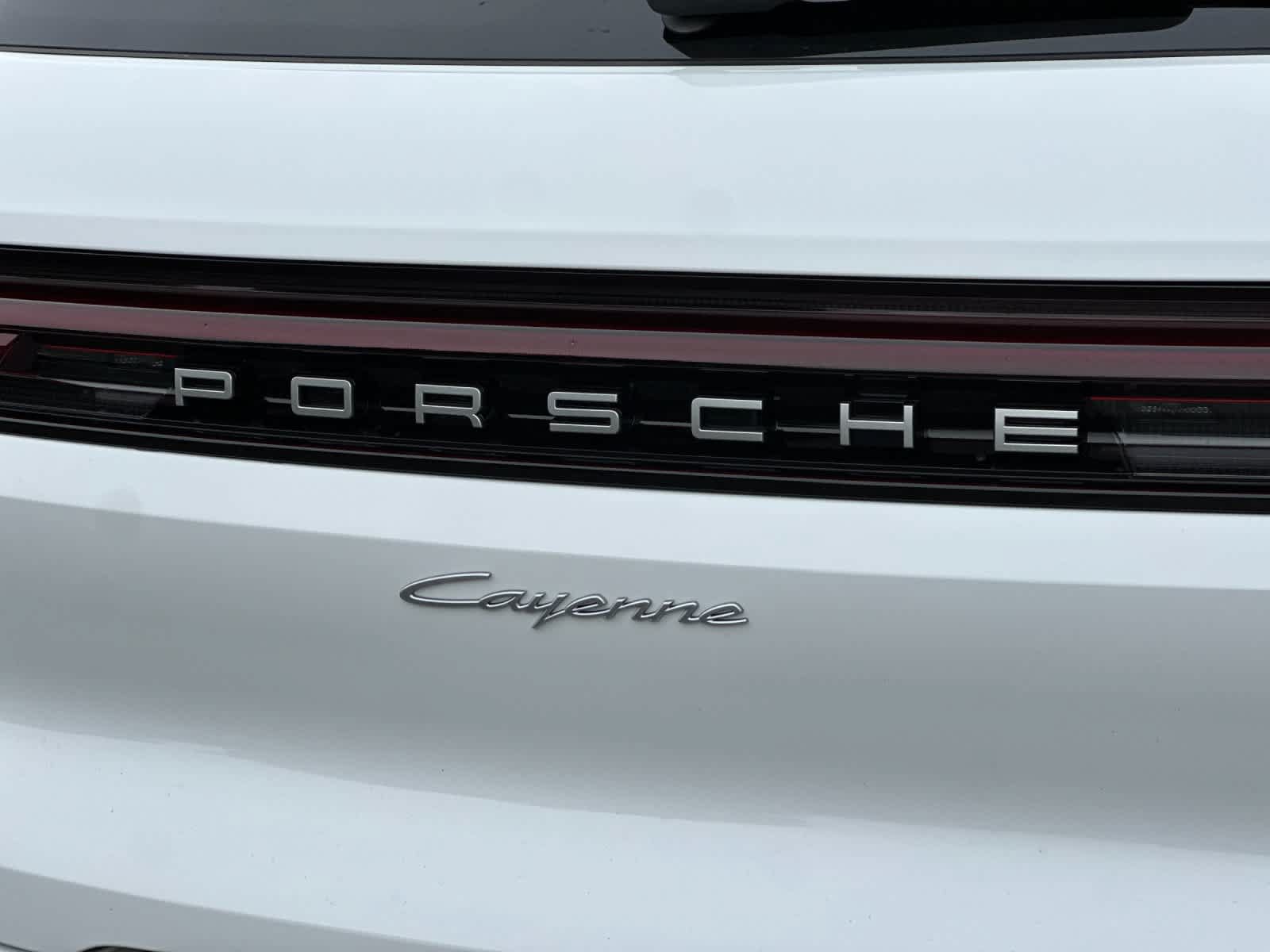 New 2026 Porsche Cayenne AWD/4WD image 33