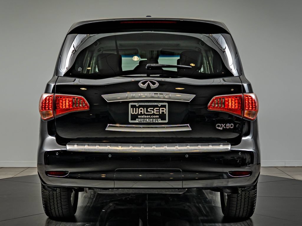 Used 2017 INFINITI QX80 4WD w/ Driver Assistance Package image 6