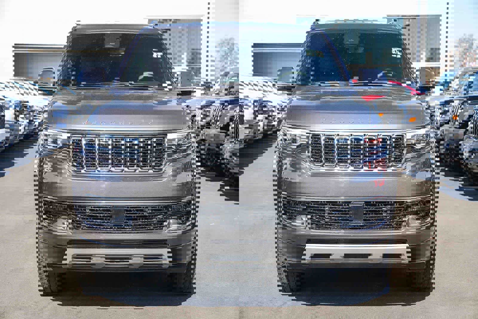 Used 2022 Jeep Wagoneer Series II image 2