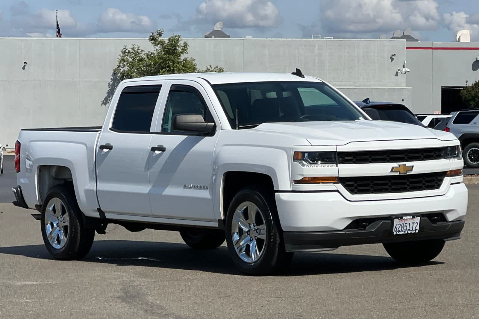 Used 2018 Chevrolet Silverado 1500 Custom w/ Trailering Package RWD image 5