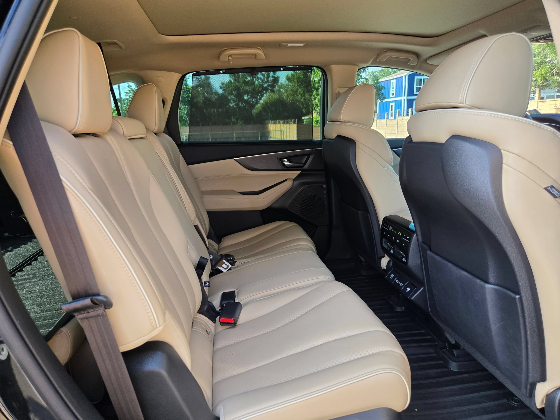Used 2023 Acura MDX SH-AWD w/ Advance Package image 26