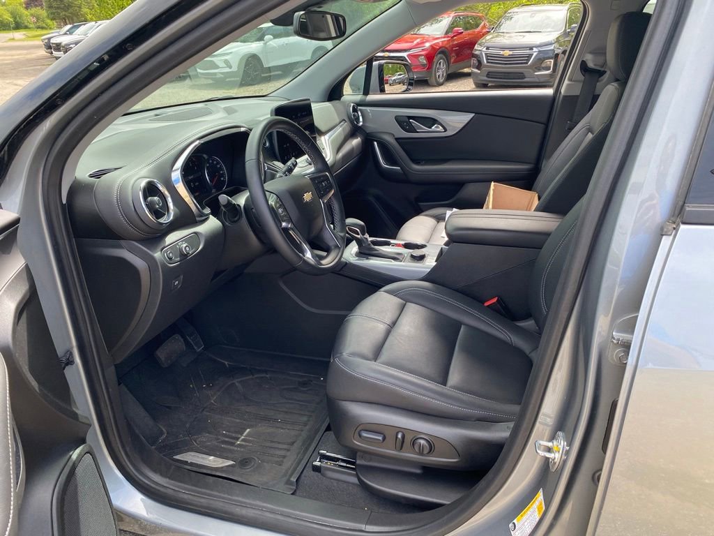Used 2024 Chevrolet Blazer LT w/ LPO, Floor Liner Package FWD image 12