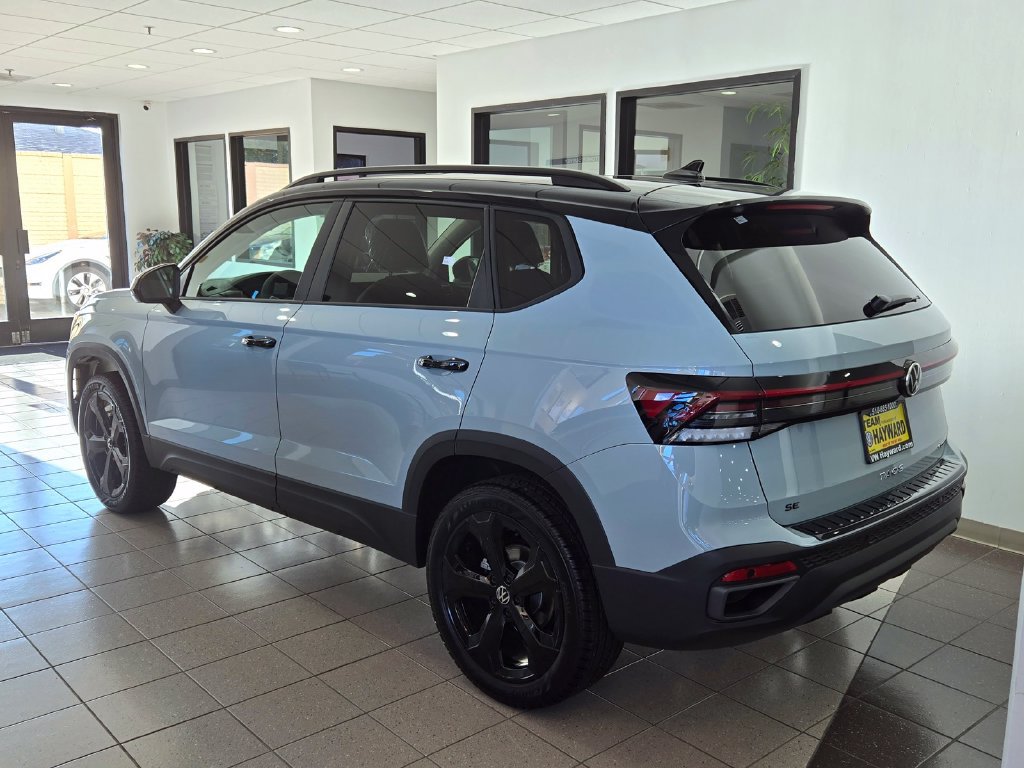 New 2026 Volkswagen Taos SE AWD/4WD image 4