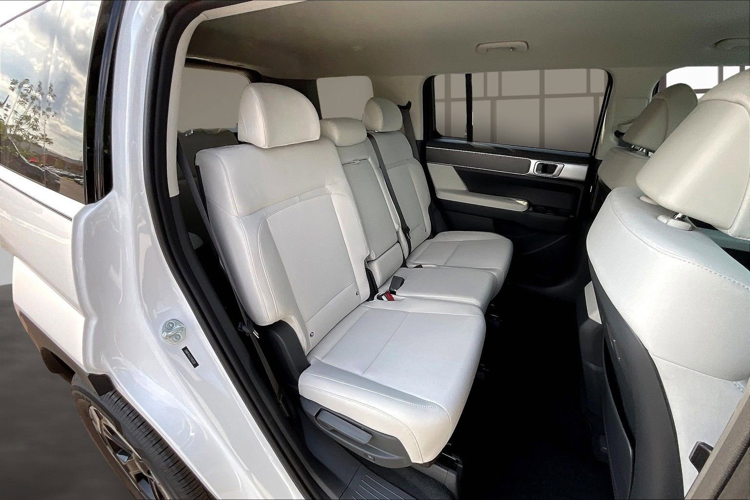 New 2026 Hyundai Santa Fe SE image 10