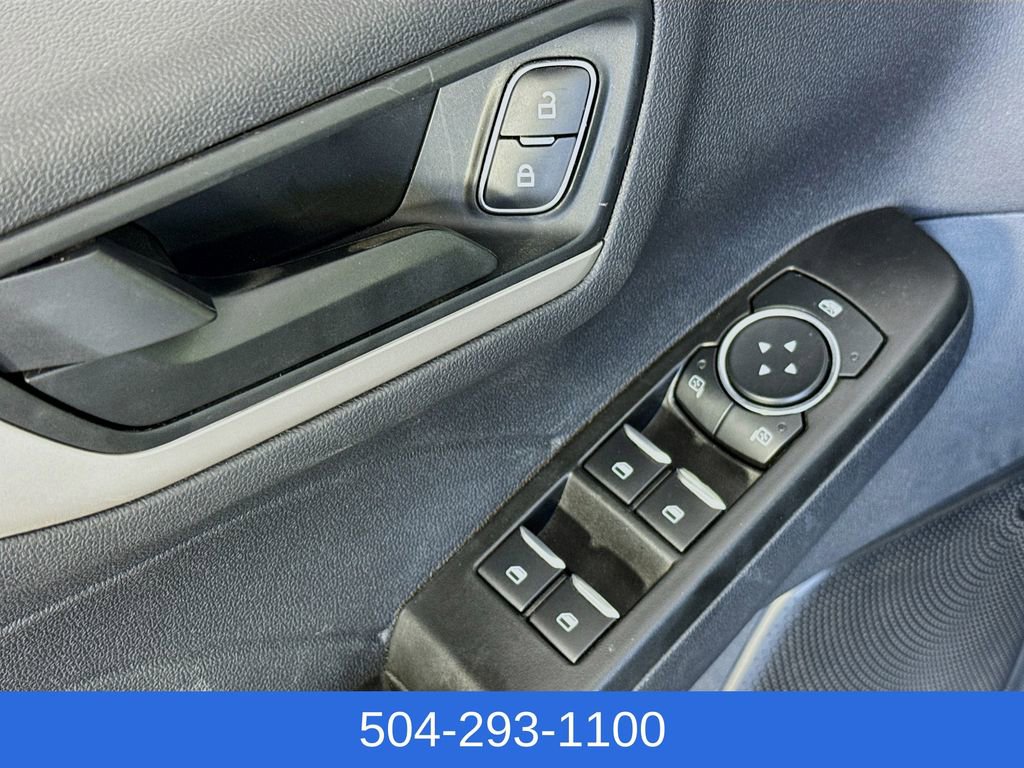 Used 2022 Ford Escape SE image 19