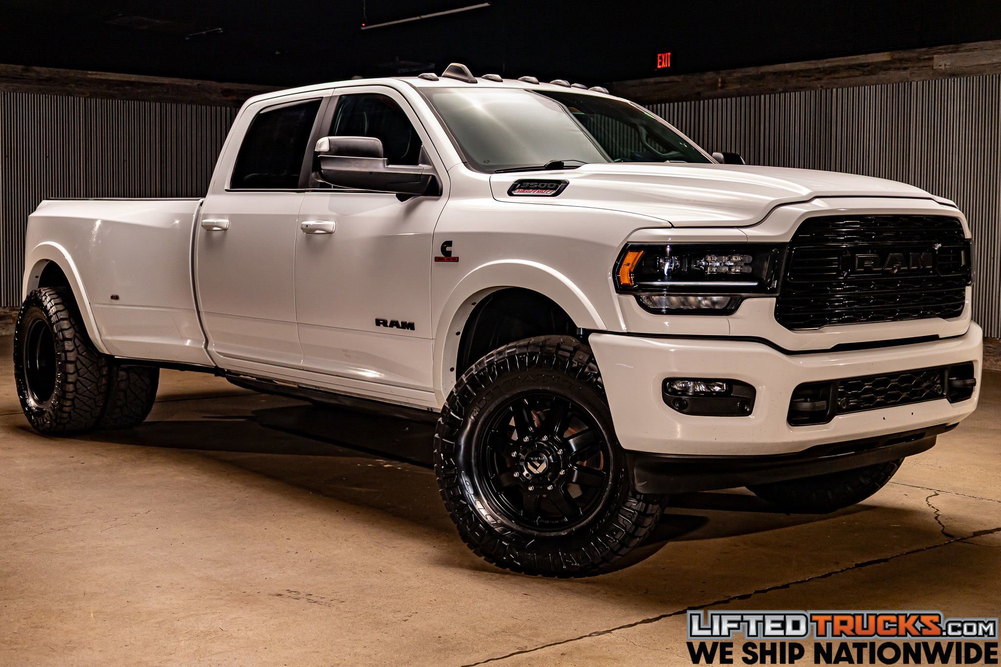 Used 2022 RAM 3500 Limited image 1