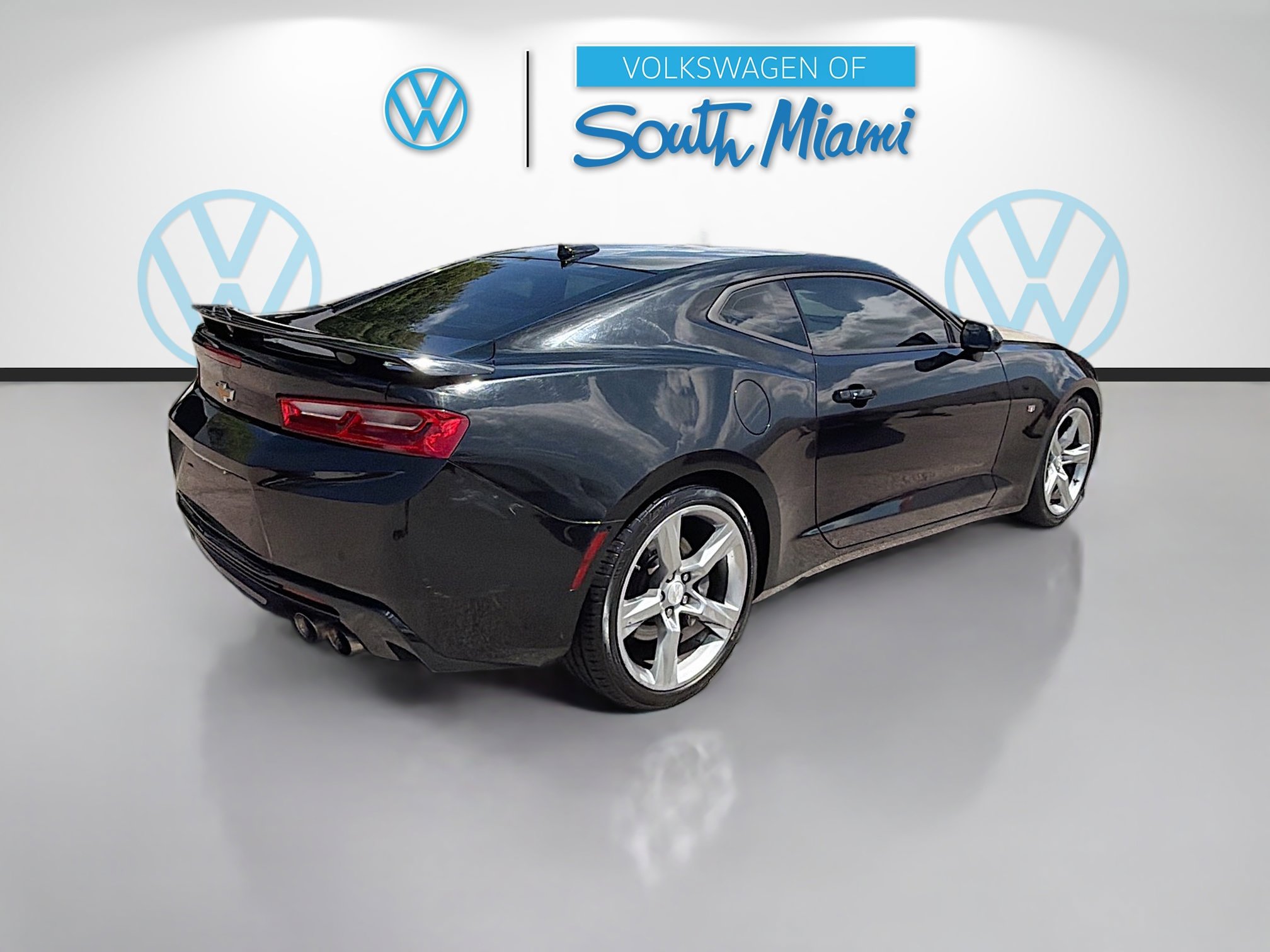 Used 2017 Chevrolet Camaro SS image 7