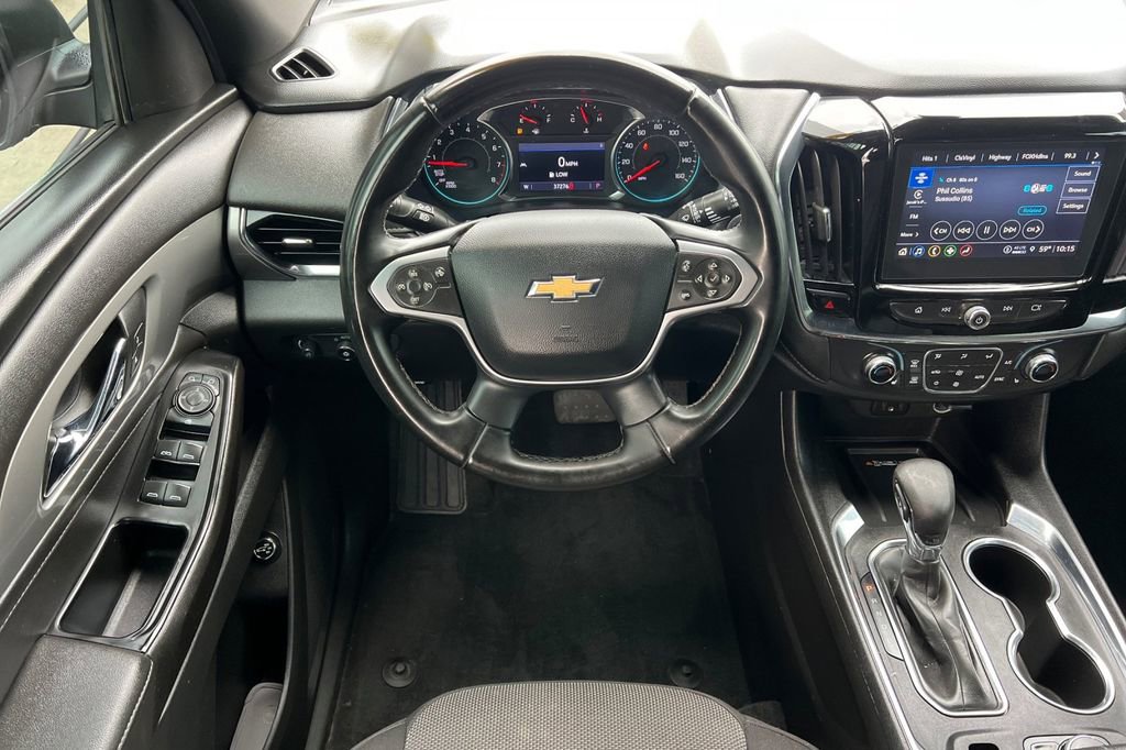Used 2023 Chevrolet Traverse LT image 18
