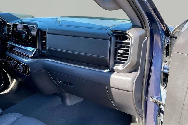 Used 2023 Chevrolet Silverado 1500 LT image 18