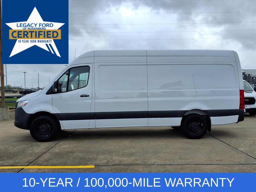 Used 2025 Mercedes-Benz Sprinter 2500 image 3