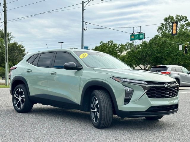 Used 2024 Chevrolet Trax RS image 24