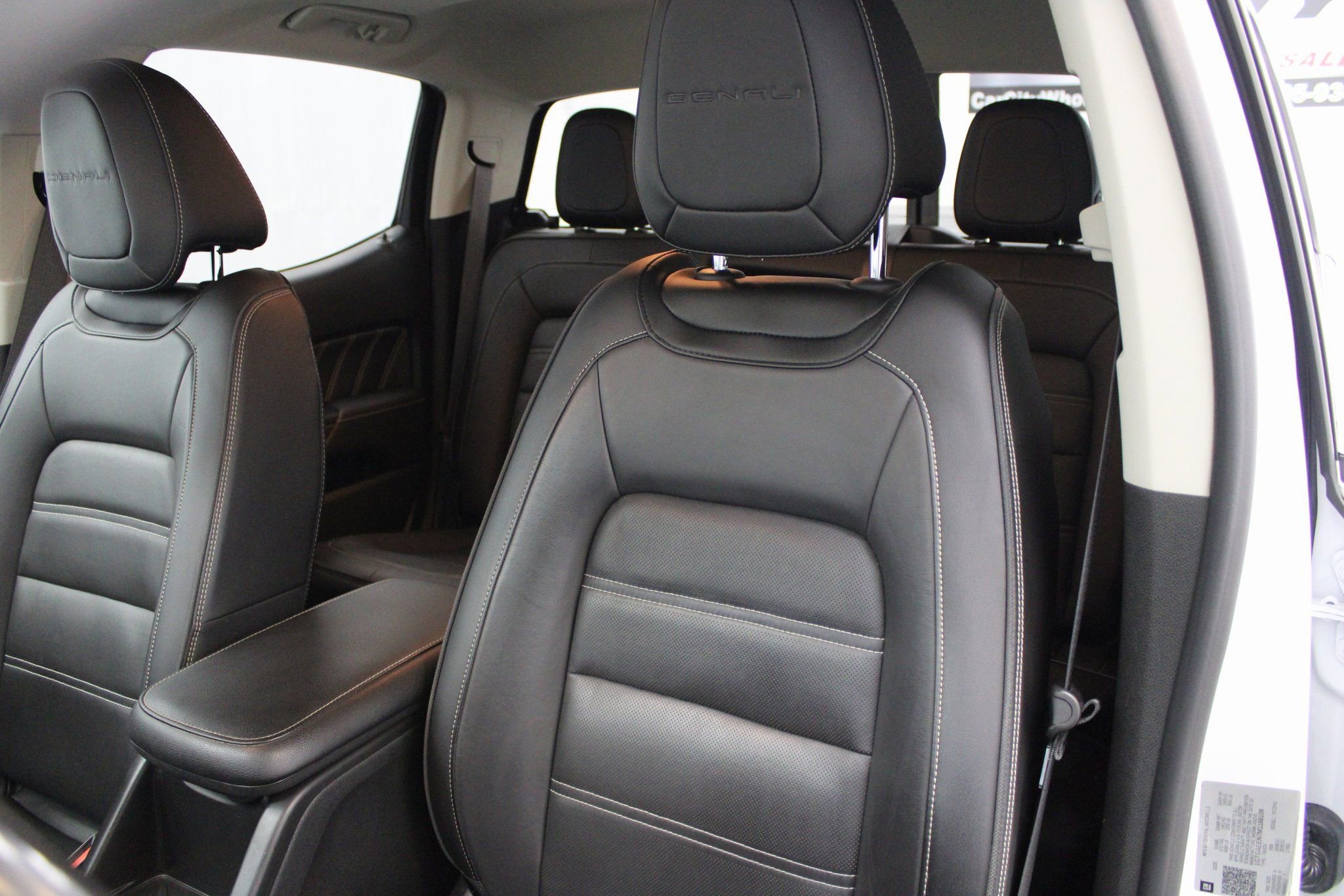 Used 2021 GMC Canyon Denali AWD/4WD image 17