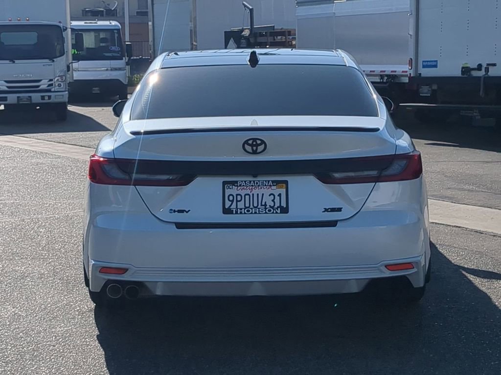 Used 2025 Toyota Camry XSE FWD image 5