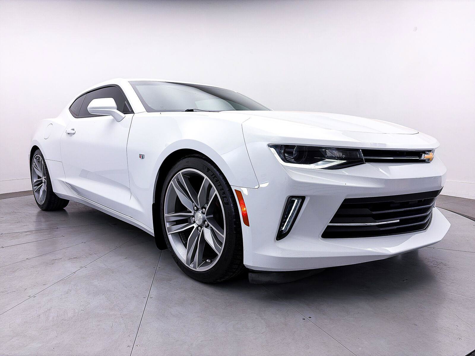 Used 2017 Chevrolet Camaro LT w/ RS Package RWD image 8